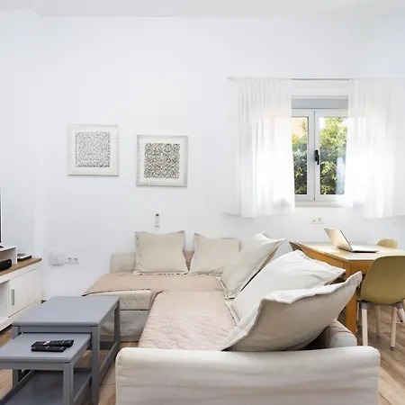 Daire Live Santa Cruz Islas Canarias Izquierda *